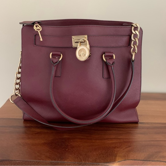 Michael Kors Handbags - Michael Kors large burgundy Hamilton bag